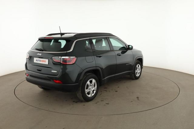 Jeep Compass image 2
