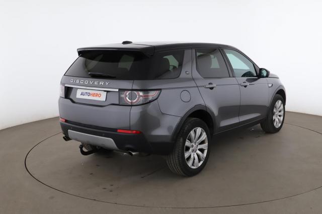 Land Rover Discovery Sport image 1
