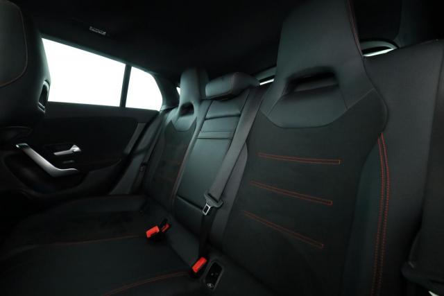 Mercedes Benz Cla Shooting Brake image 4