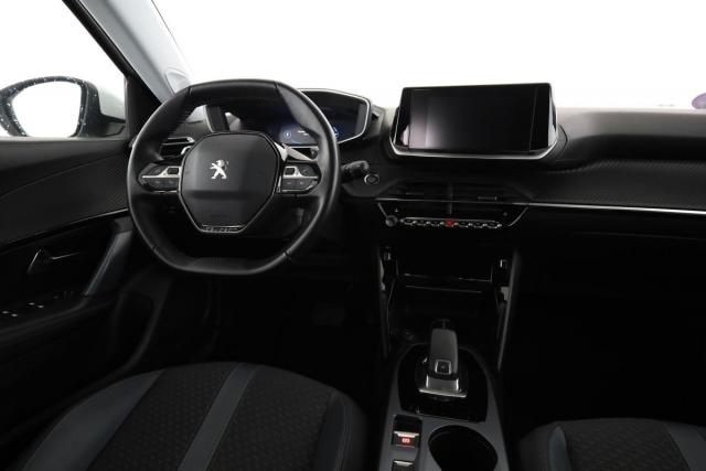 Peugeot 2008 image 3