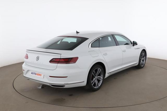 Volkswagen Arteon image 8