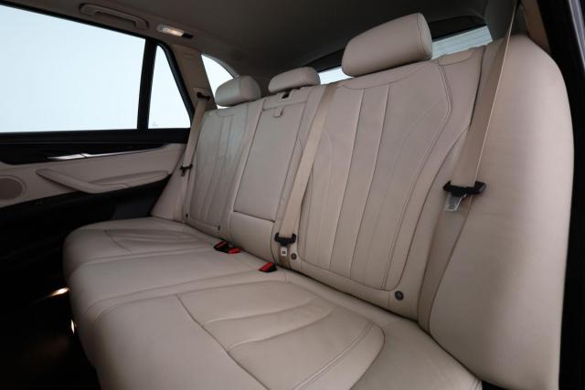 Bmw X5 image 2