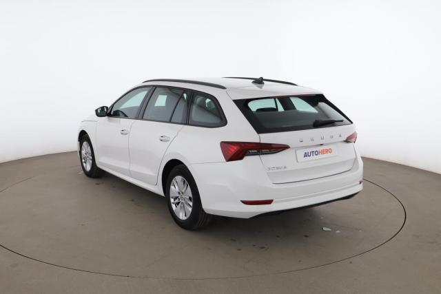Skoda Octavia image 8