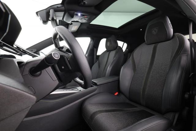 Peugeot 308 image 2