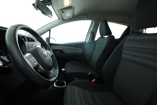 Toyota Yaris image 9