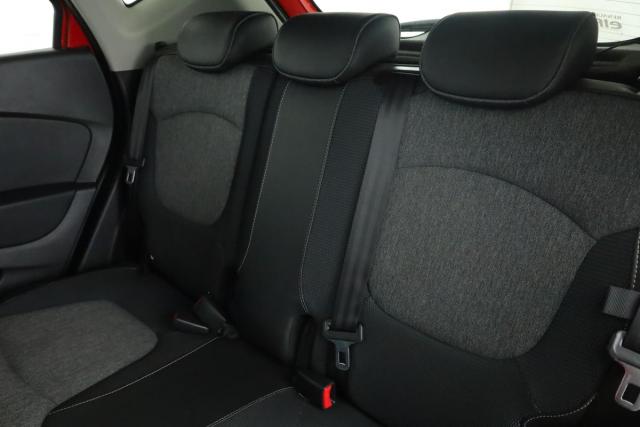 Renault Captur image 9