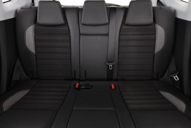 Peugeot 2008 image 7