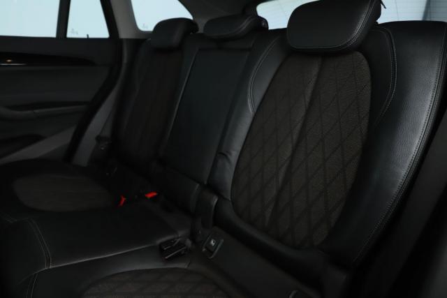 Bmw X1 image 8