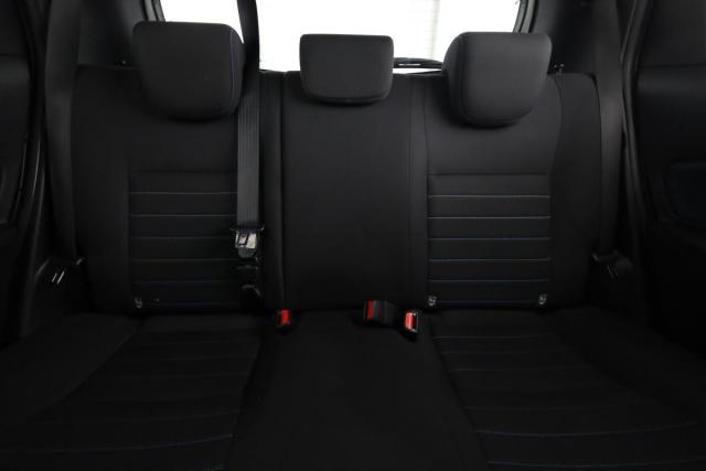 Toyota Yaris image 9