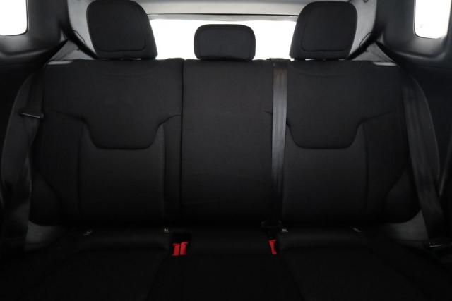 Jeep Renegade image 6