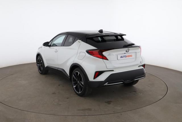 Toyota C-Hr image 1