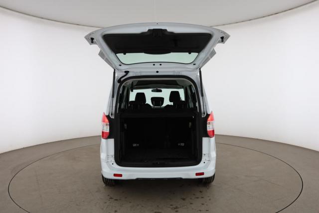Ford Tourneo image 6