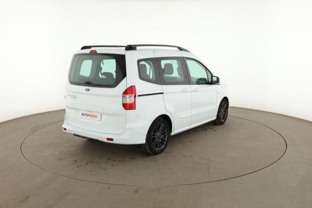 Ford Tourneo image 1