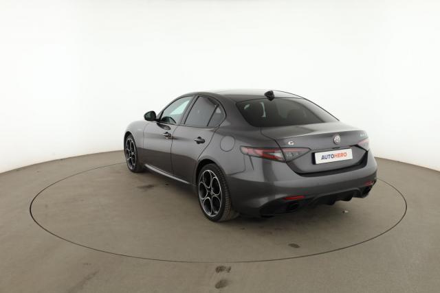 Alfa Romeo Giulia image 4