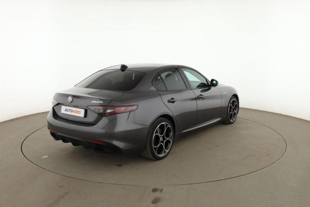 Alfa Romeo Giulia image 3