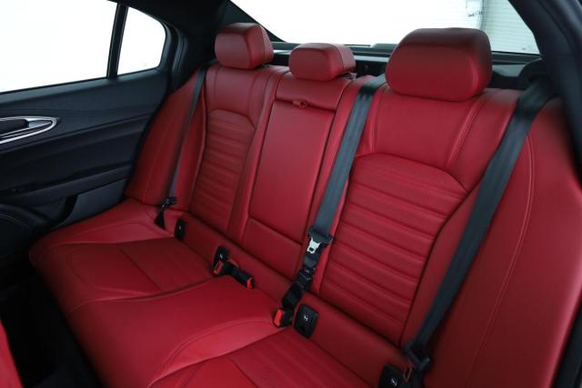 Alfa Romeo Giulia image 1