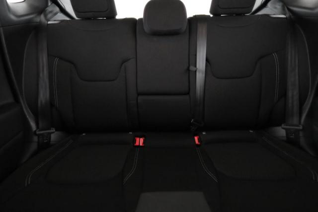 Jeep Renegade image 7