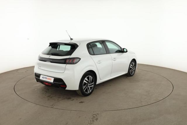 Peugeot 208 image 2