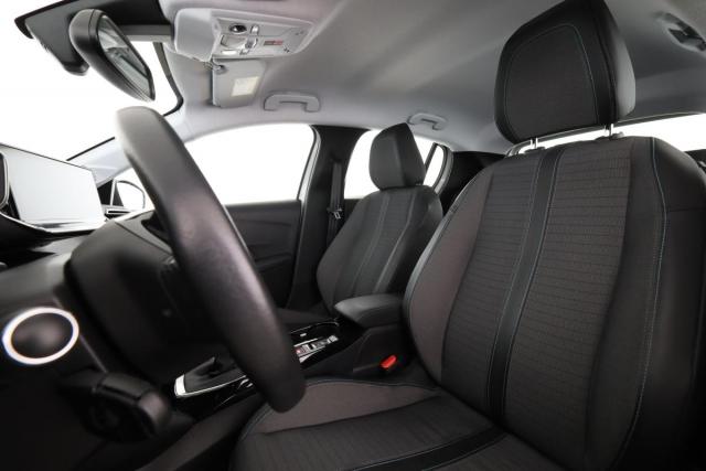 Peugeot 208 image 5