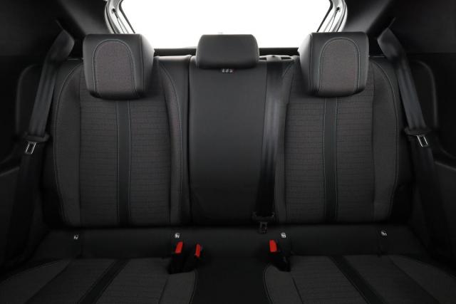 Peugeot 208 image 1