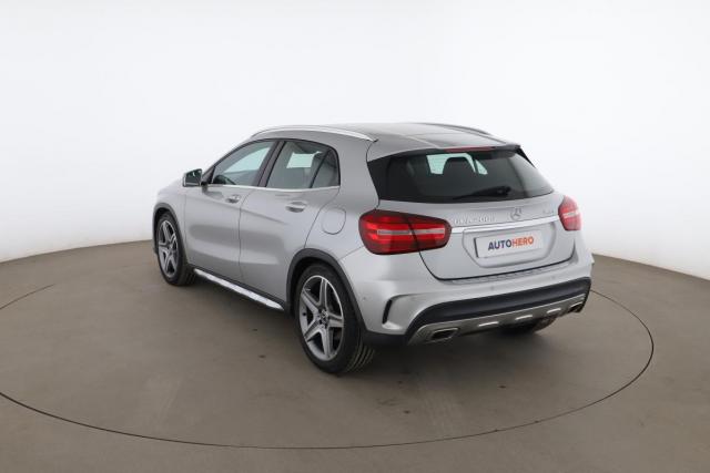 Mercedes Benz Gla image 2