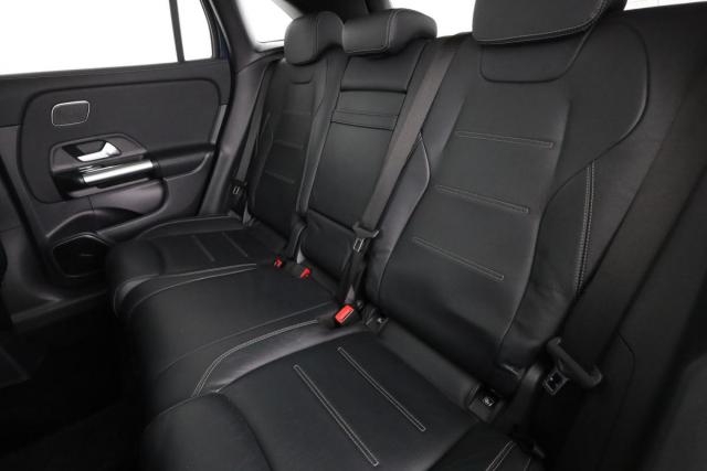 Mercedes Benz Gla image 1