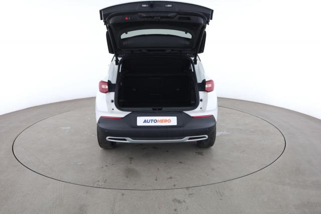 Opel Grandland X image 2
