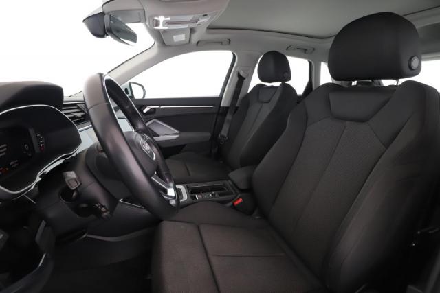 Audi Q3 image 2