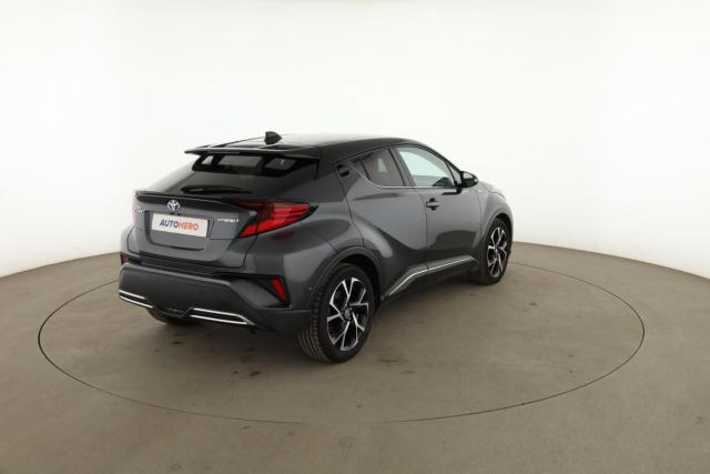 Toyota C-Hr image 5