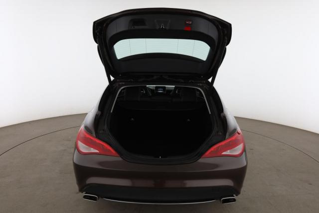 Mercedes Benz Cla Shooting Brake image 6