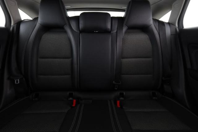 Mercedes Benz Cla Shooting Brake image 5