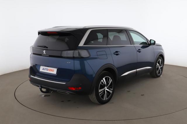 Peugeot 5008 image 1