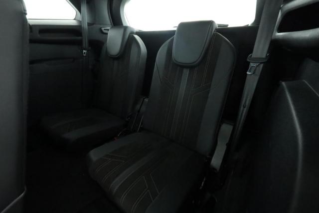 Peugeot 5008 image 4