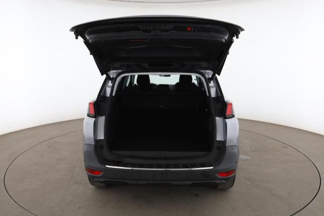 Peugeot 5008 image 3