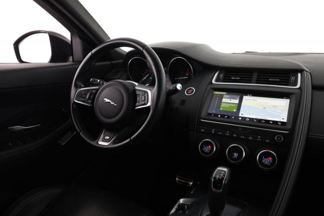 Jaguar E-Pace image 8