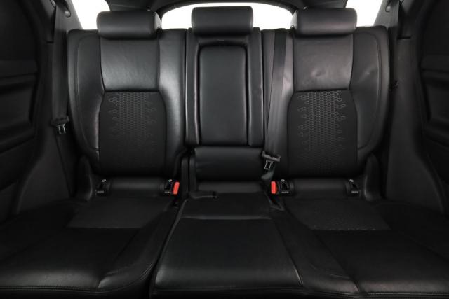 Land Rover Discovery Sport image 3