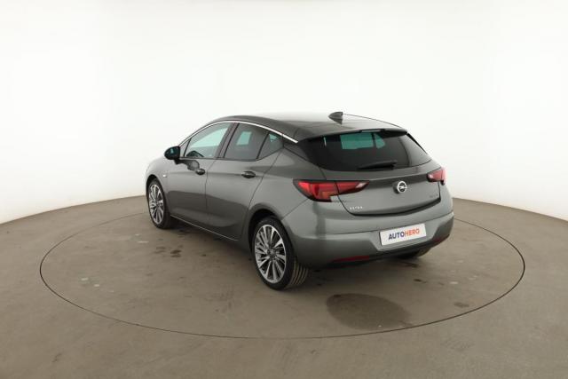 Opel Astra image 2