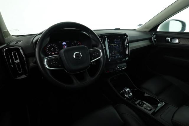 Volvo Xc40 image 9
