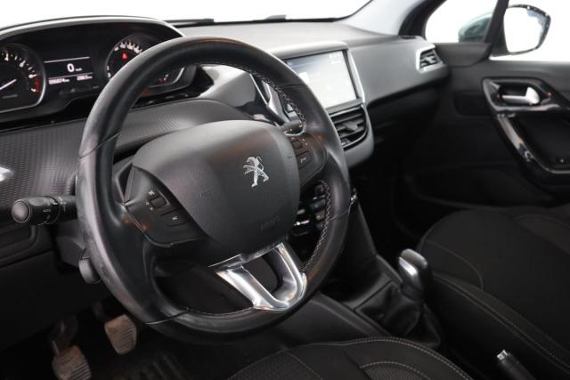 Peugeot 208 image 4