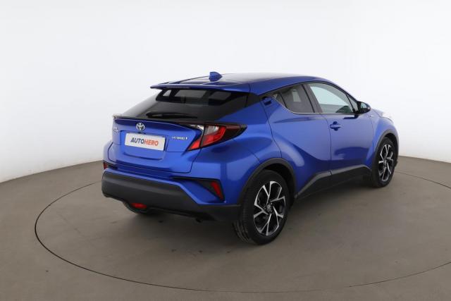 Toyota C-Hr image 5