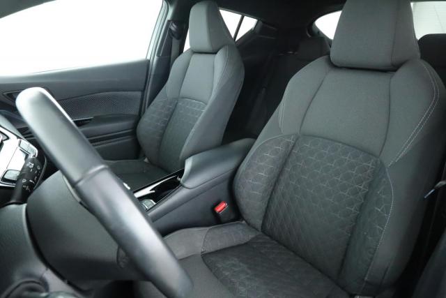 Toyota C-Hr image 4