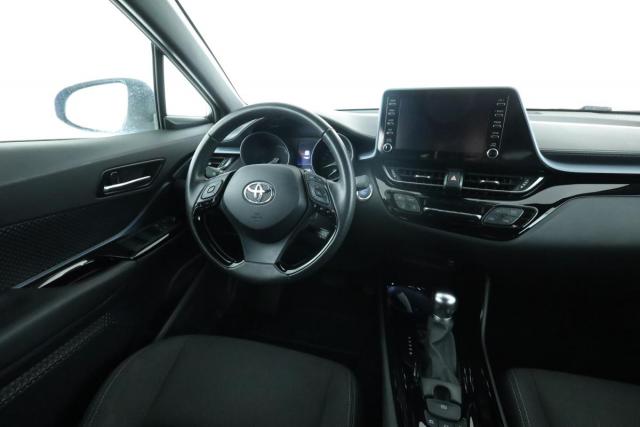 Toyota C-Hr image 8