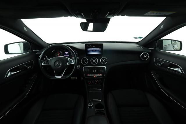 Mercedes Benz Gla image 3