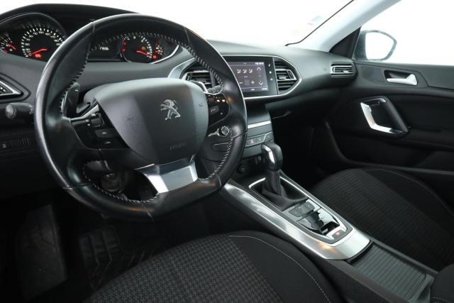 Peugeot 308 image 2