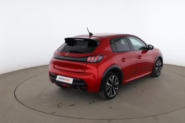 Peugeot 208 image 7