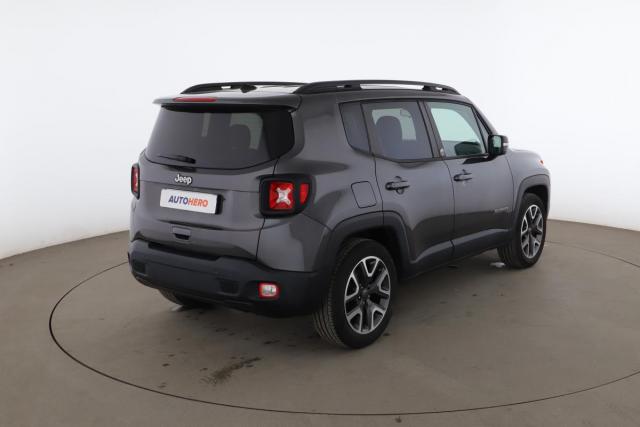 Jeep Renegade image 8
