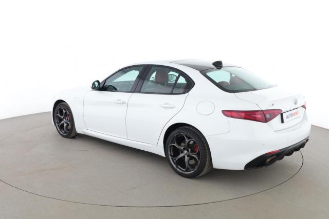 Alfa Romeo Giulia image 9