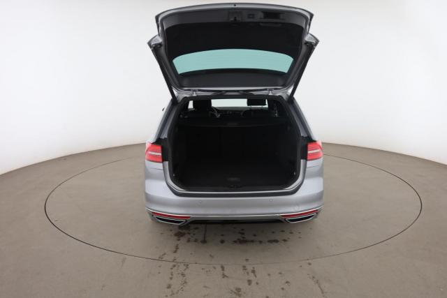Volkswagen Passat Sw image 4