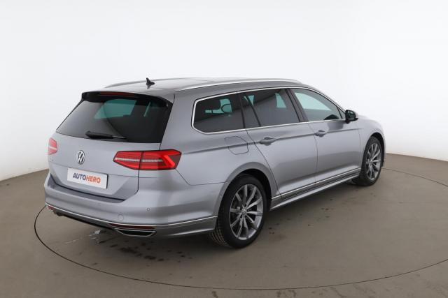 Volkswagen Passat Sw image 9