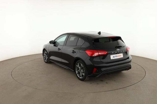 Ford Focus image 8
